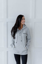 Load image into Gallery viewer, Women&#39;s Quarter Snap Hoodie
